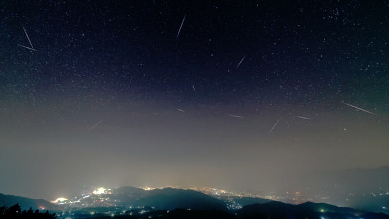 Türkiye'den astronomlar, gök taşı yağmurlarının sırlarını derledi