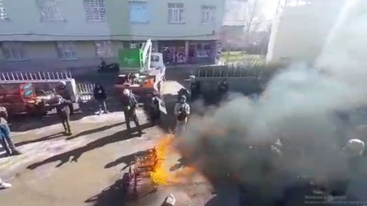 Ağır mobbinge maruz kalan engelli işçi, tekerlekli sandalyesini ateşe verdi