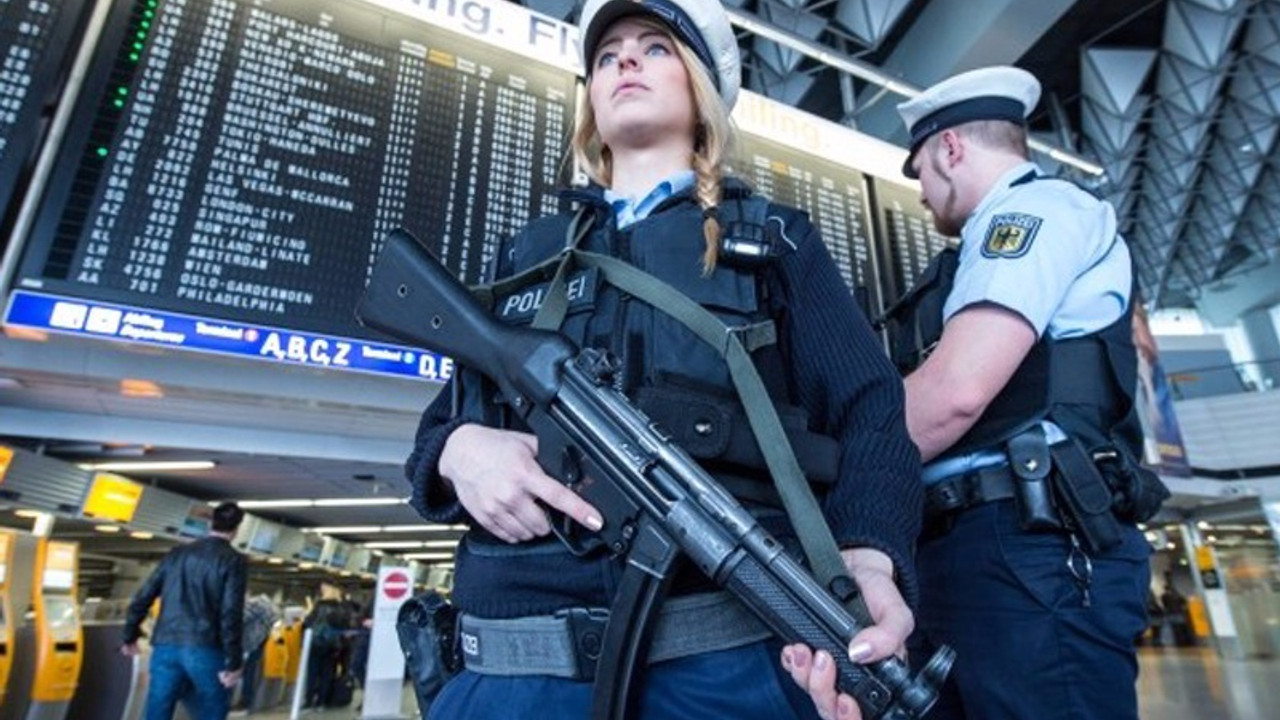 Frankfurt Havalimanı'nda gazlı saldırı