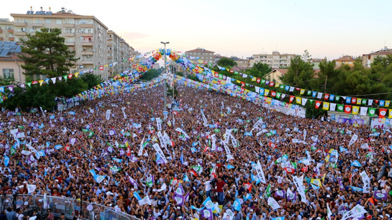 HDP büyük Diyarbakır mitingine hazırlanıyor