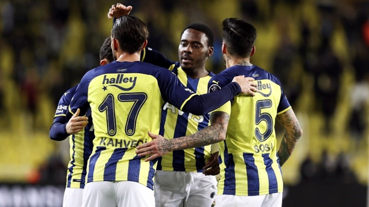 Fenerbahçe geriden gelip kazandı