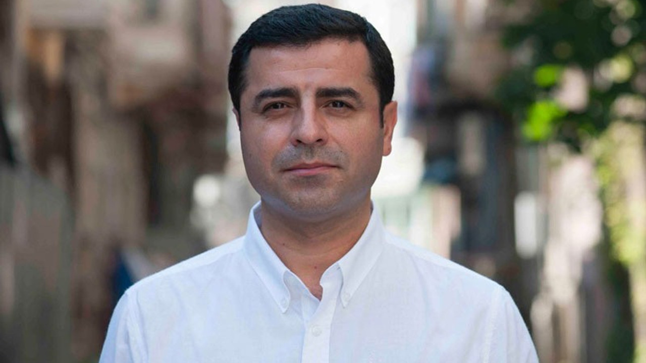 Demirtaş’a ‘Davutoğlu’na hakaretten’ hapis cezası