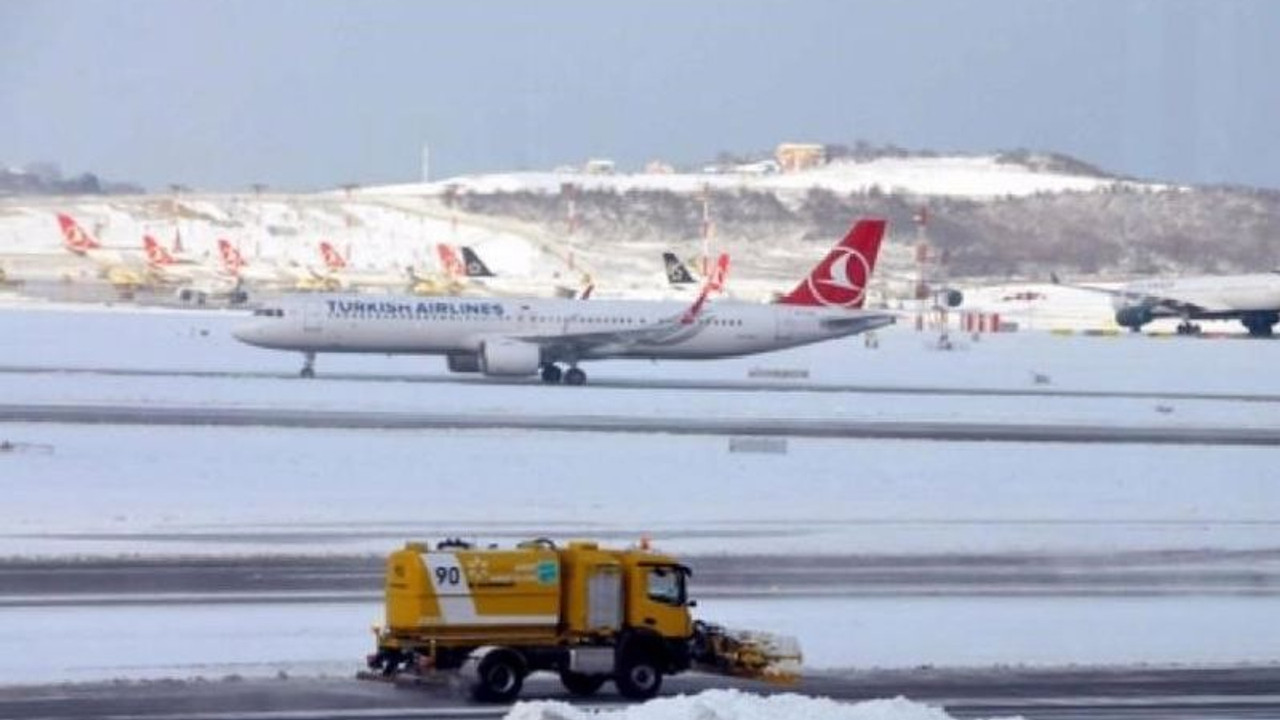 İstanbul Havalimanı'nda tüm uçuşlar durduruldu