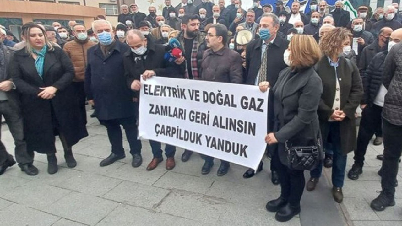 Erdoğan'ın memleketinde fatura protestosu: Çarpilduk, yanduk