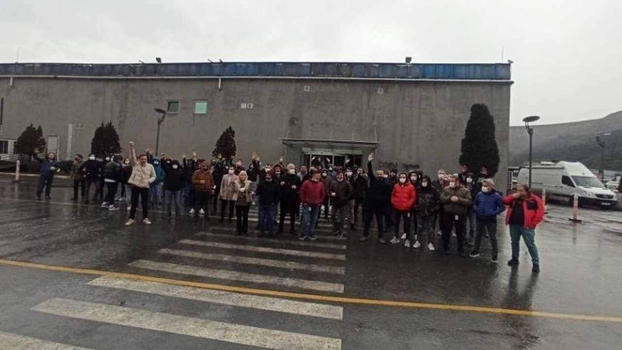 Digitürk çalışanları enflasyonun altında kalan zammı protesto ediyor