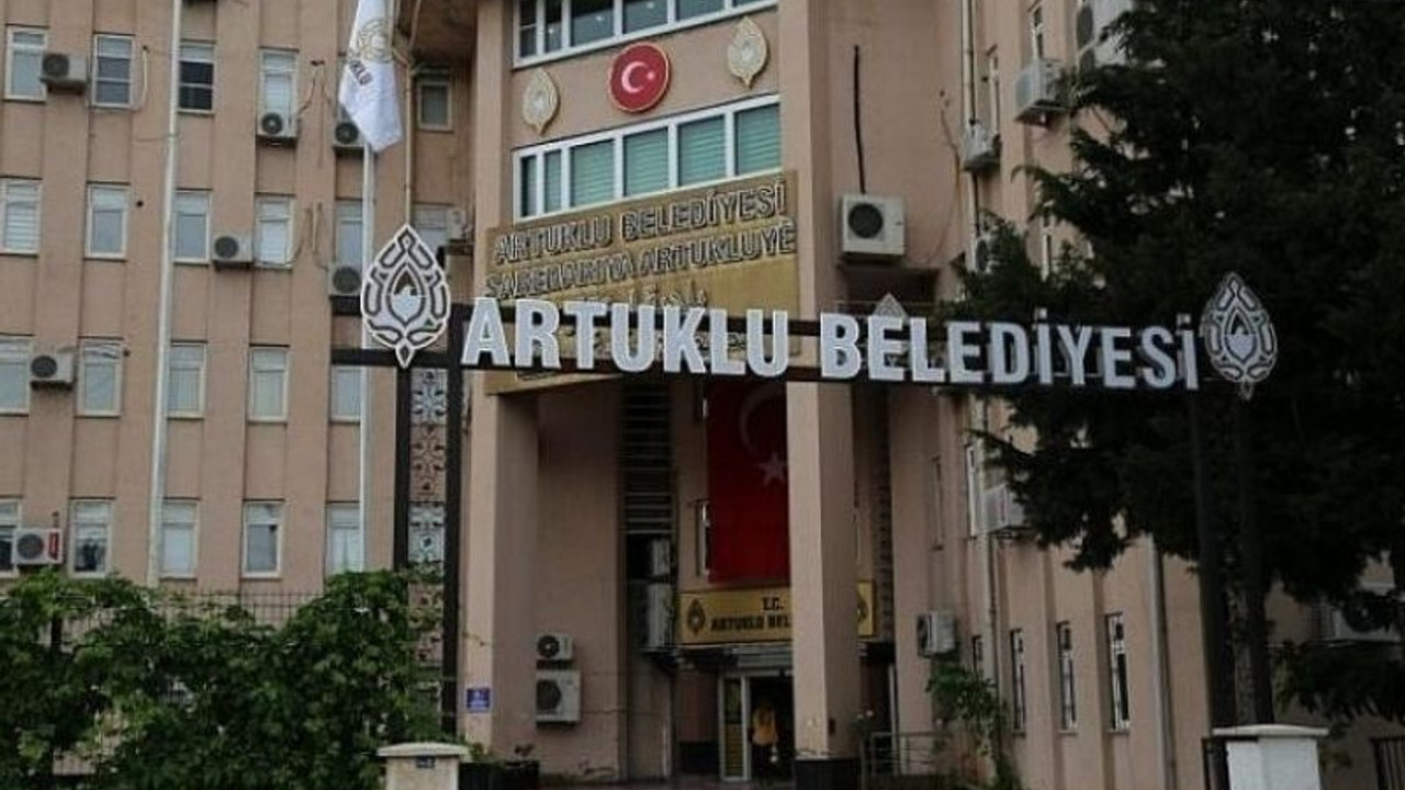 Artuklu Belediye Meclisi'nde HDP önergesine destek veren AKP'lilere saldırı