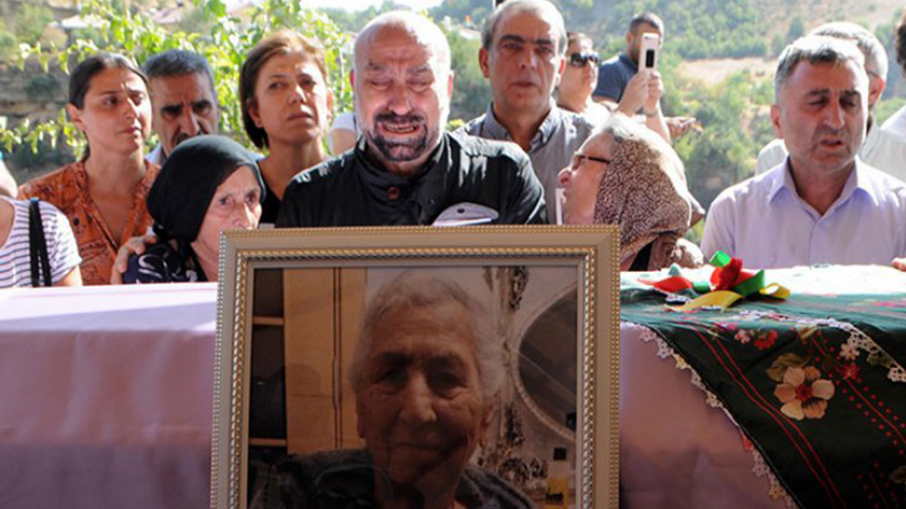 'Mezarı bile olmayan, mezar yeri verilmeyen Kürt, Alevi isteriz'