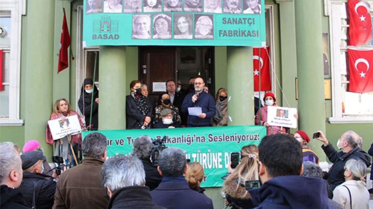 BASAD’ın kullandığı tarihi yapı, 'AKP'li derneklere verilecek' iddiası