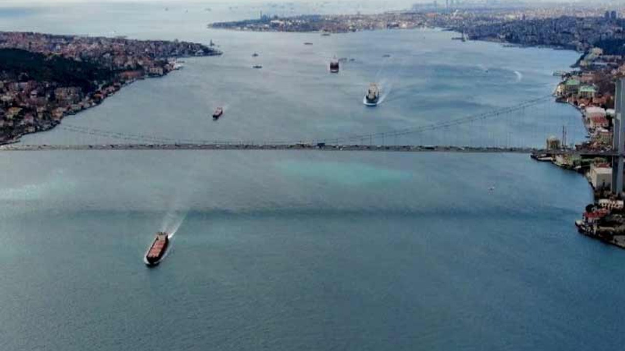 İstanbul Boğazı deniz trafiğine kapatıldı