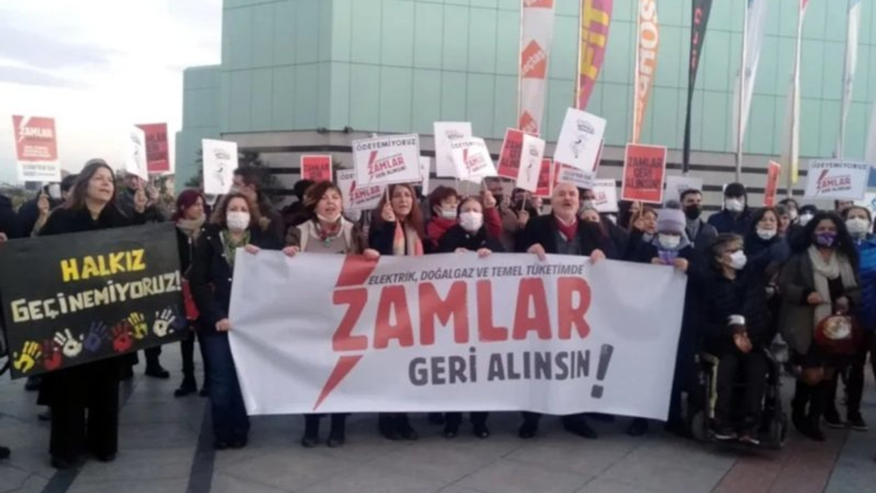 Şişli'de zam protestosu: 'Geççek' diyerek faturaları yaktılar