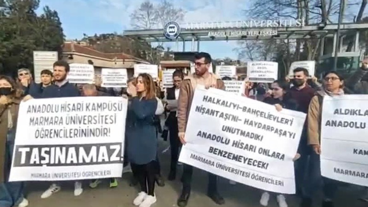 Marmara Üniversitesi öğrencileri, Anadoluhisarı Kampüsü’nün Boğaziçi'ne devredilmesini protesto etti