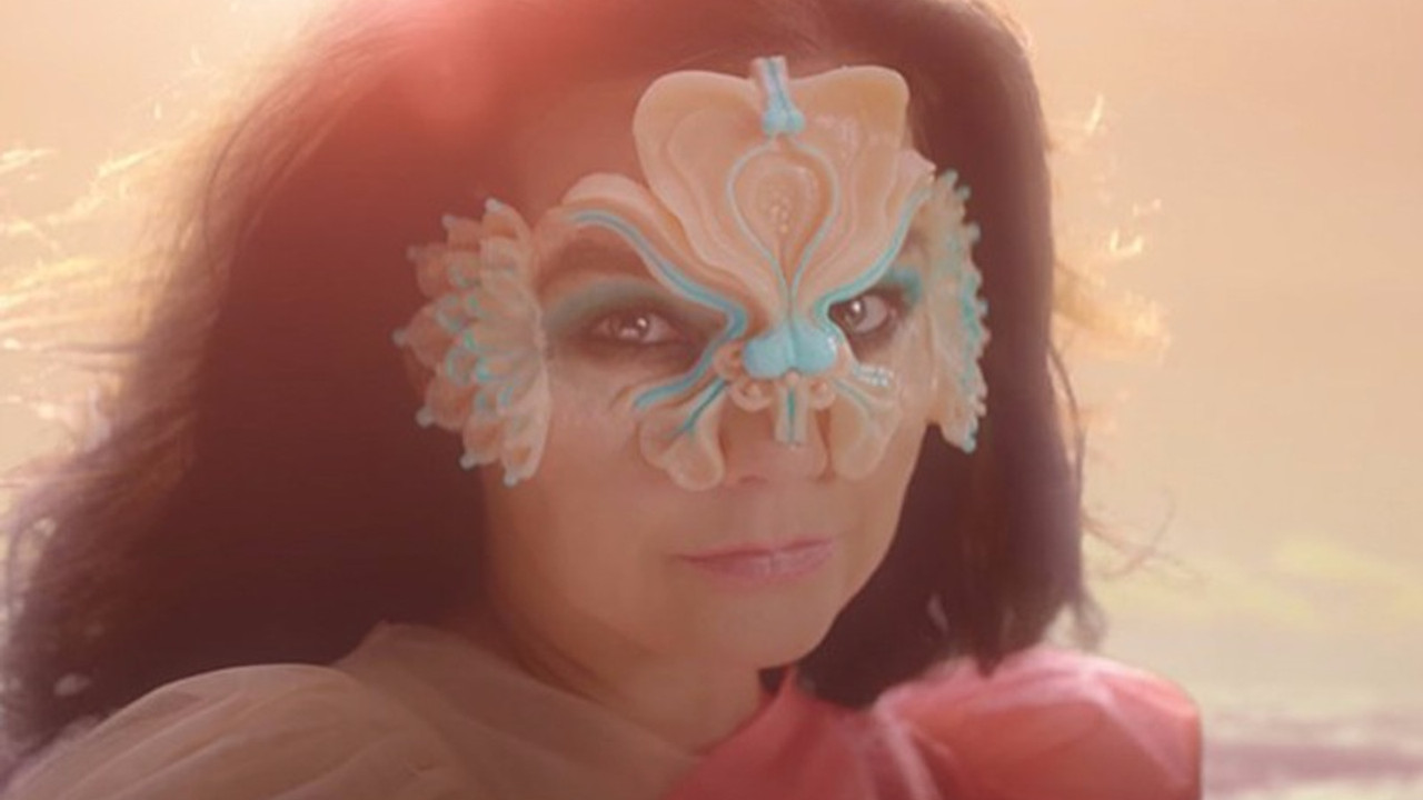 Björk'ten yeni klip