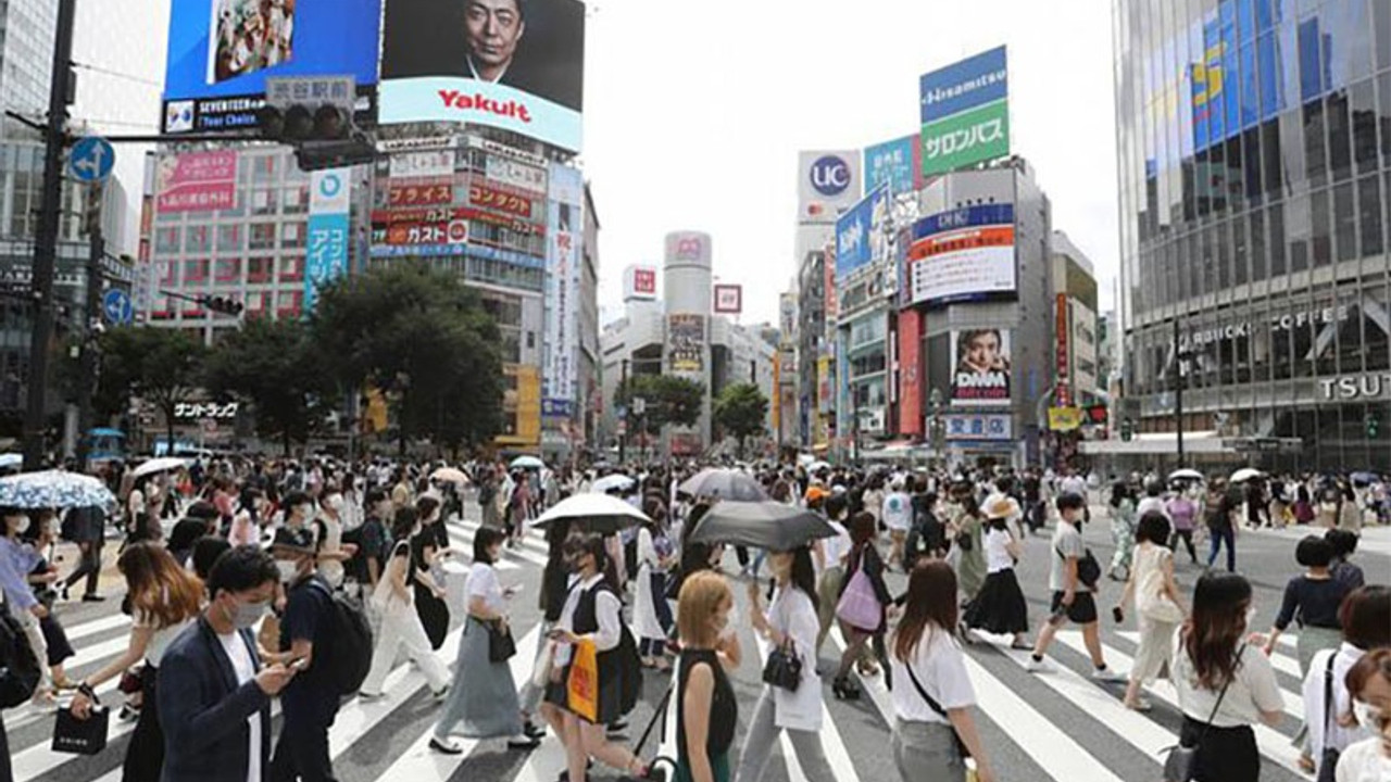 Japonya, Covid-19 nedeniyle uyguladığı sınır önlemlerini hafifletiyor