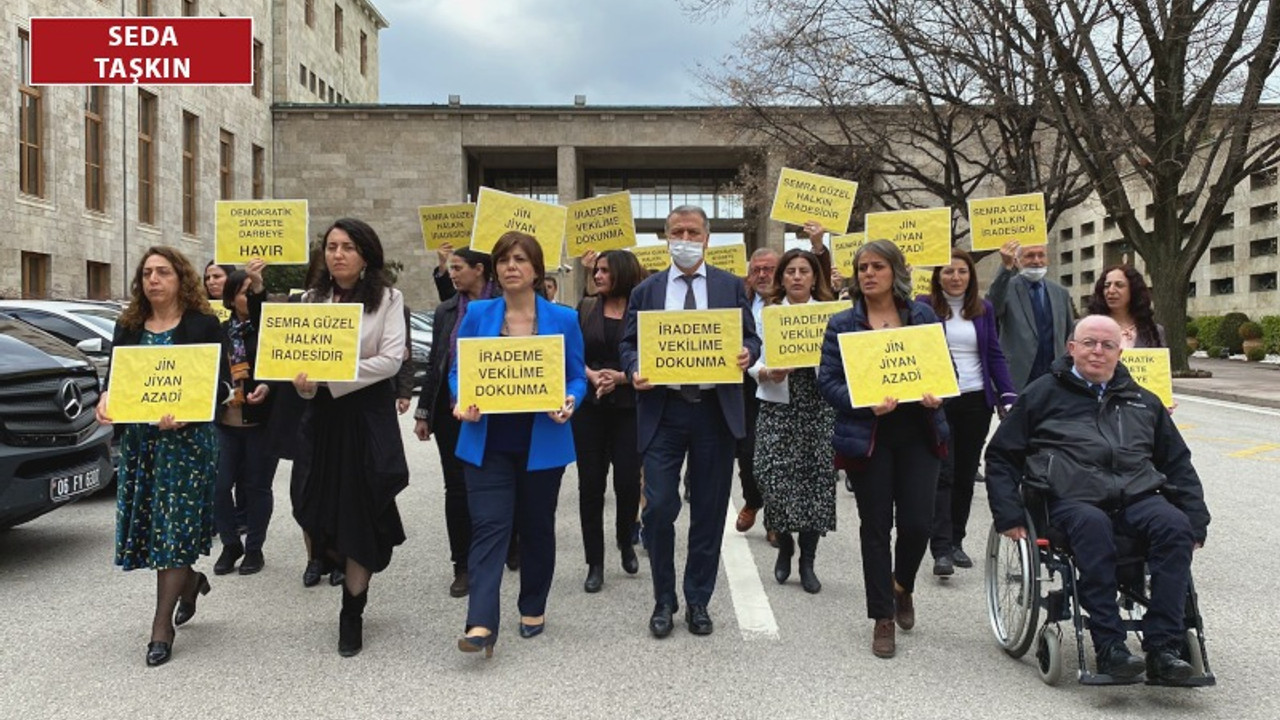 Beştaş'tan Özkan'a: Çözüm sürecinde Taksim'den Kandil'e otobüsler gidiyordu