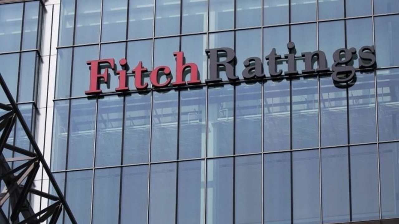 Fitch Ratings, Rusya'nın kredi notunu düşürdü