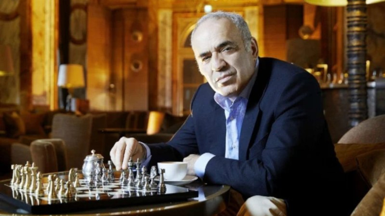 Satranç şampiyonu Kasparov: Rusya Taş Devri'ne döndürülmeli