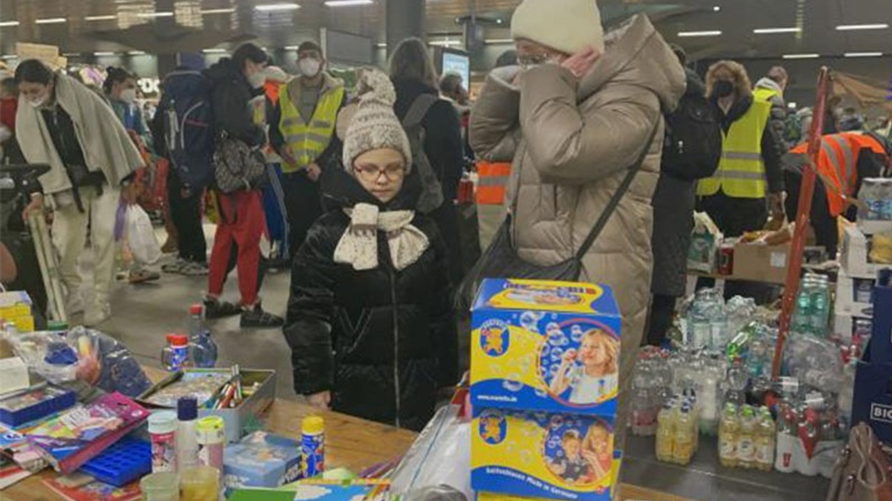 Almanya, Ukraynalı kadın mültecilerin fuhuş çetelerinin eline düşmemesi için uyarıda bulundu