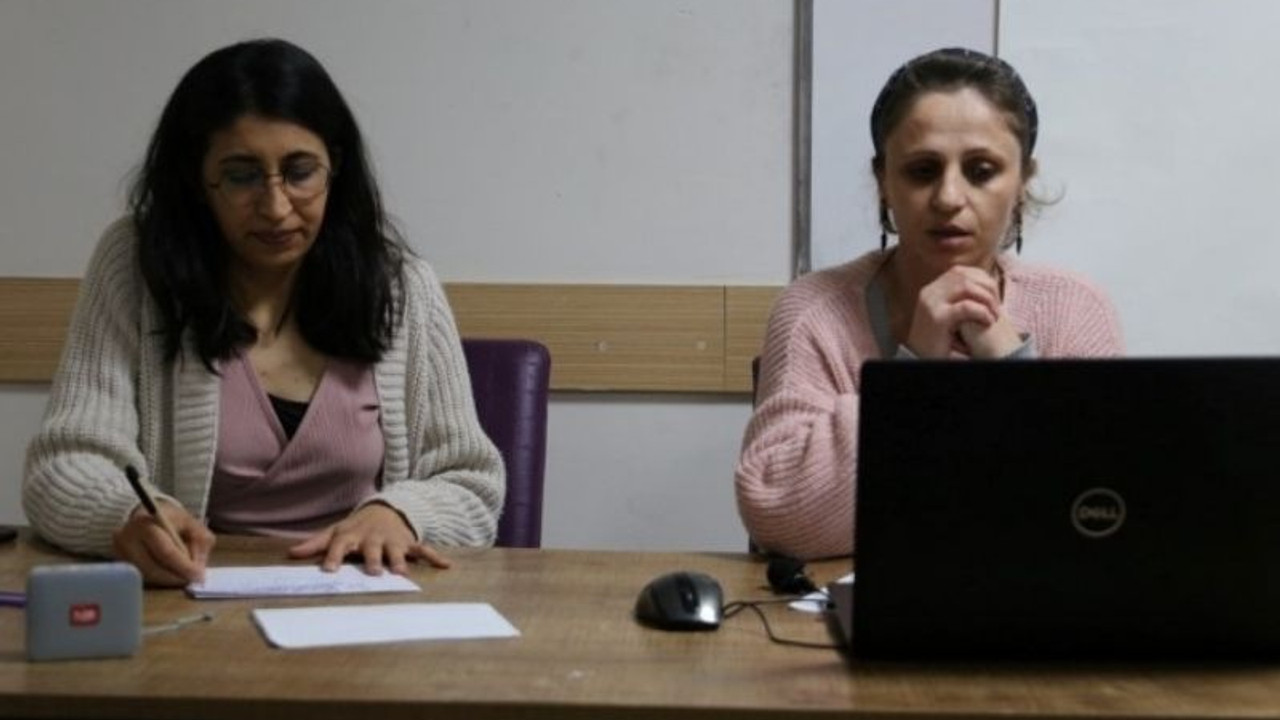 İstanbul'da ‘Sovyet Kürtlerinde kadının dildeki emeği’ konulu söyleşi