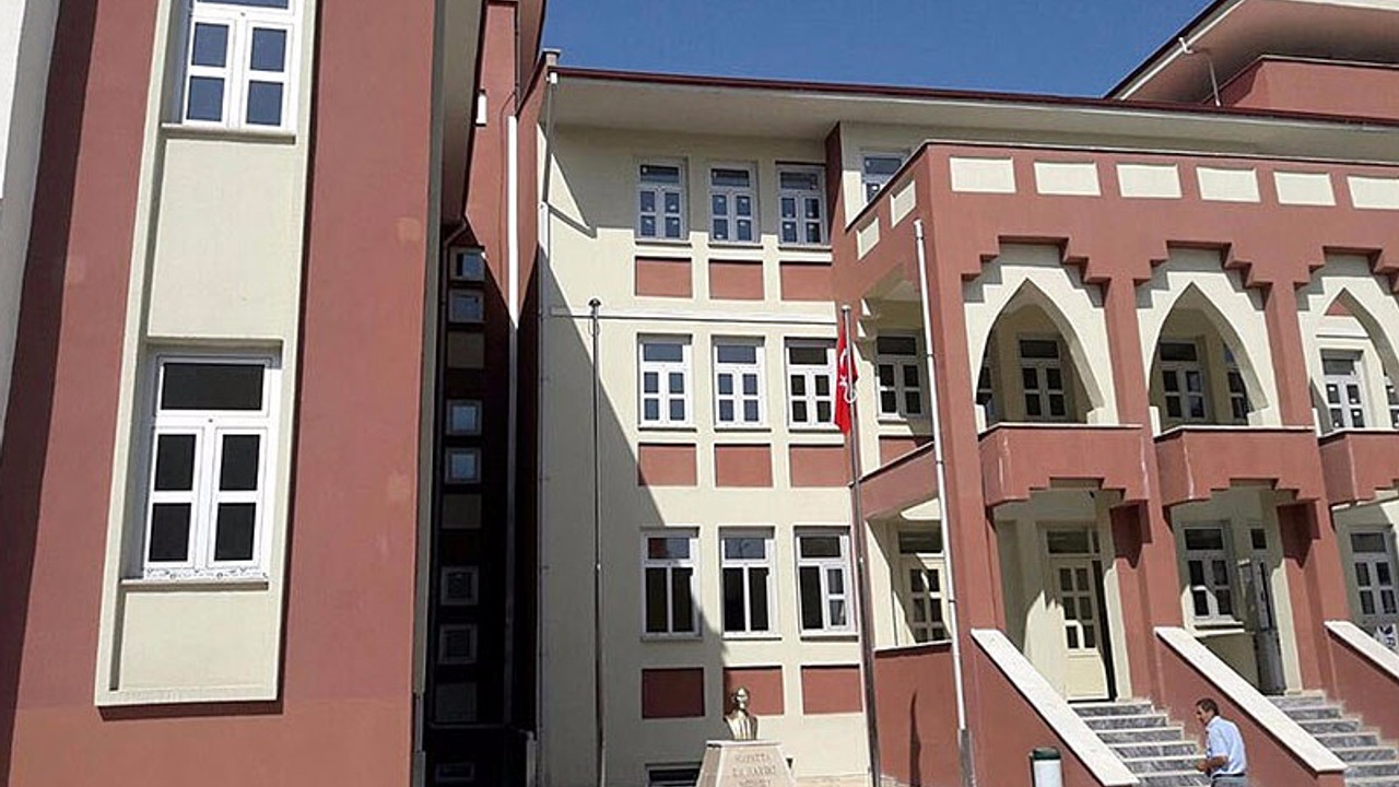 Milyonluk İmam Hatip’e sadece 45 Öğrenci