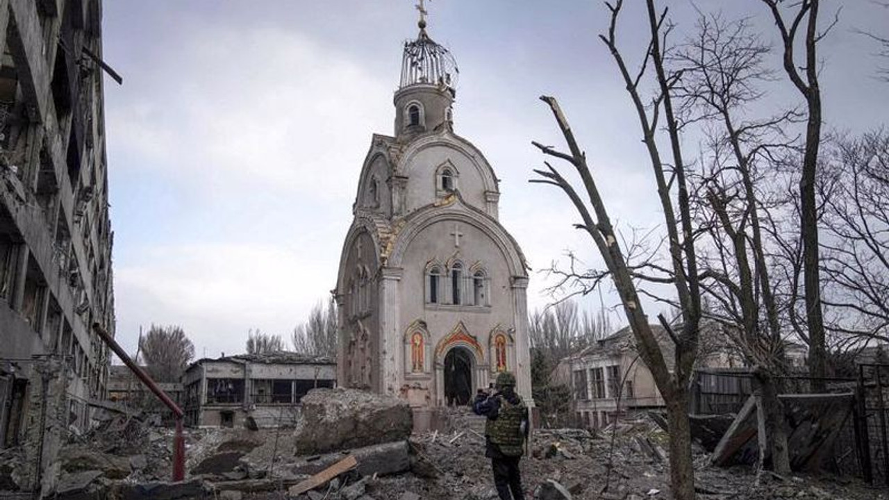 Rusya'nın 'silah bırakın, Mariupol'den çıkın' teklifine Ukrayna'dan ret