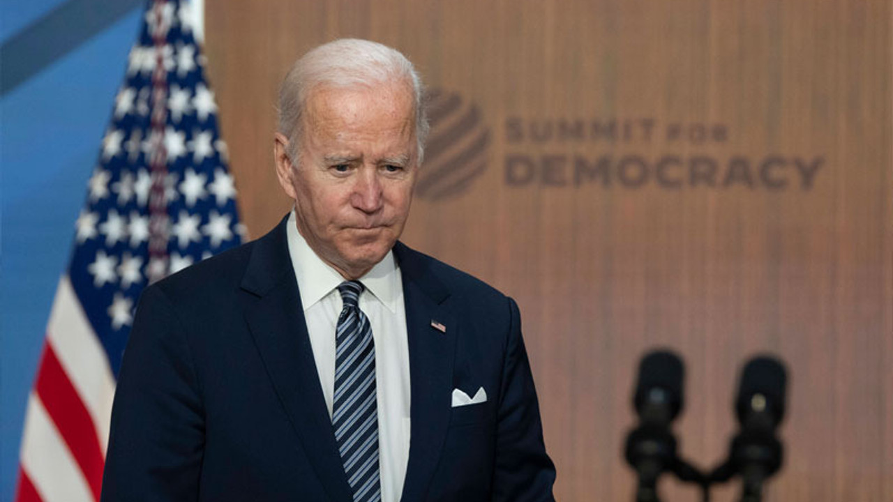 Biden'a destek rekor seviyede düştü, yüzde 54 politikalarını onaylamıyor