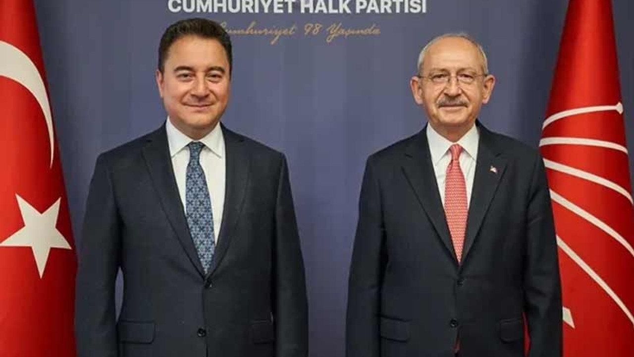 Babacan, 'altılı zirve' öncesi görüşmeleri kapsamında Kılıçdaroğlu’nu ziyaret etti