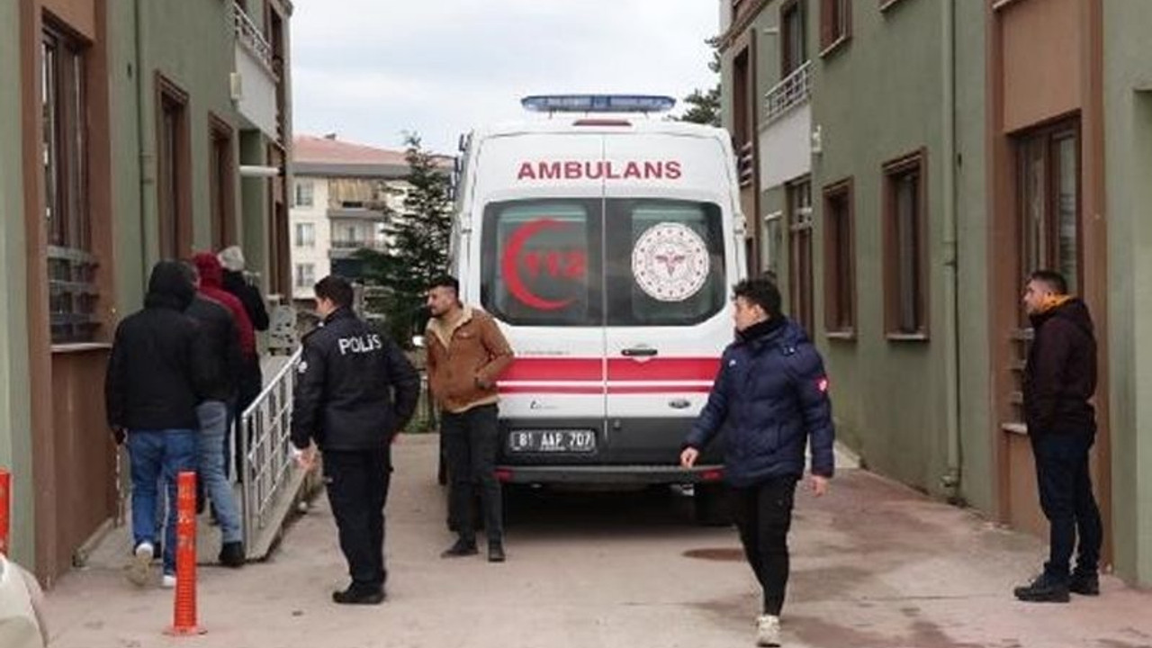 15 gündür kayıp olan genç, apartman boşluğunda ölü bulundu