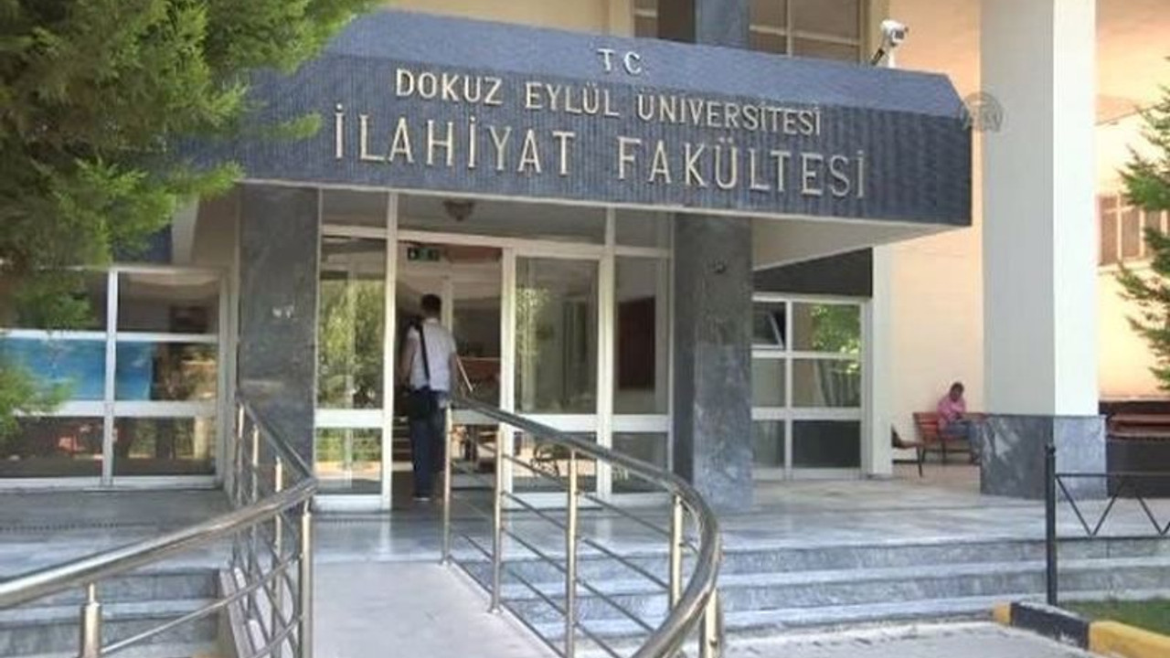 İlahiyat Fakültesi dekanına 21 ayrı 'görev' Meclis gündeminde