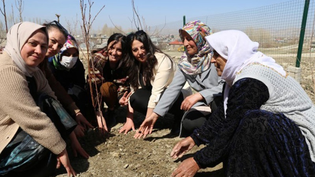 Birçok kentte 4 Nisan kutlaması: Öcalan özgür olmalı