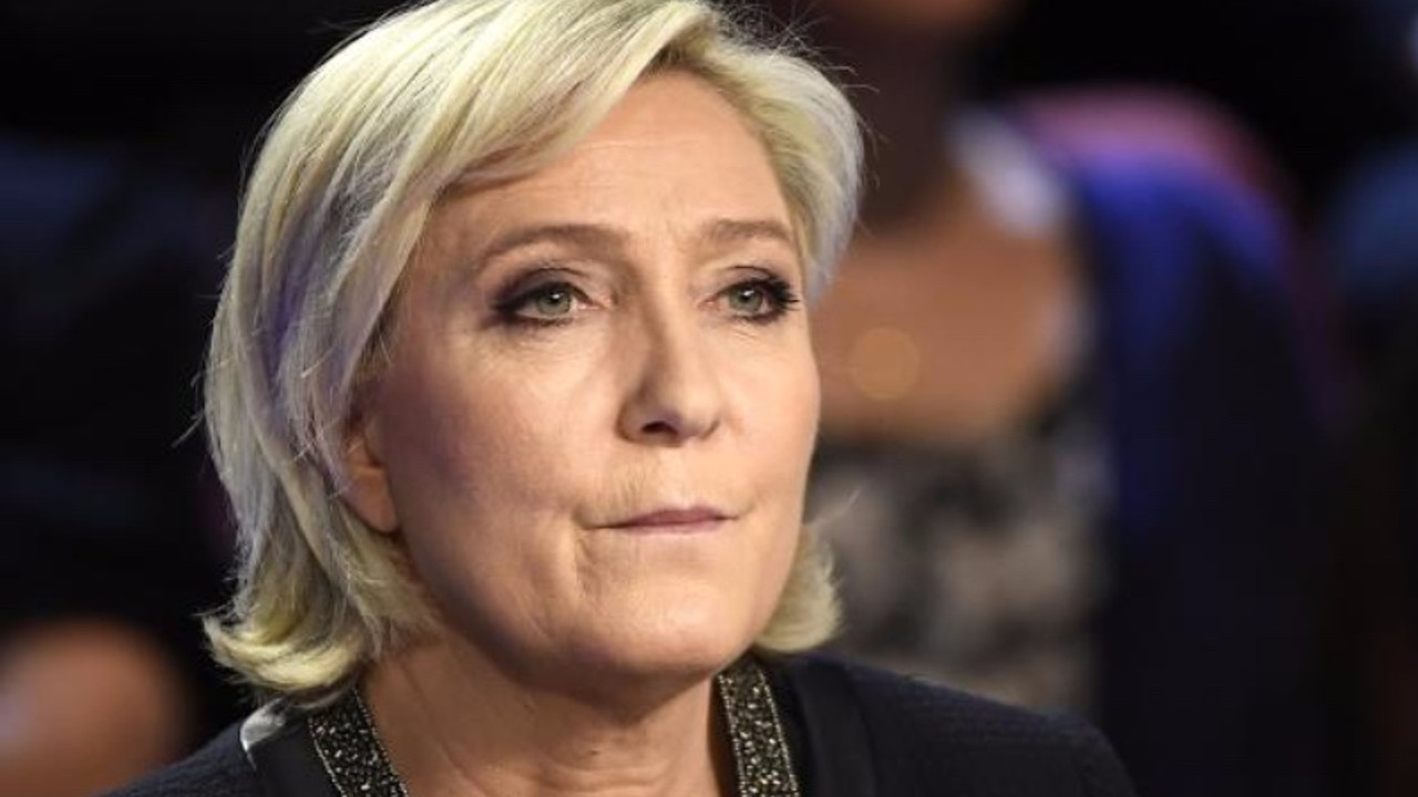 Le Pen'den AfD'ye kutlama