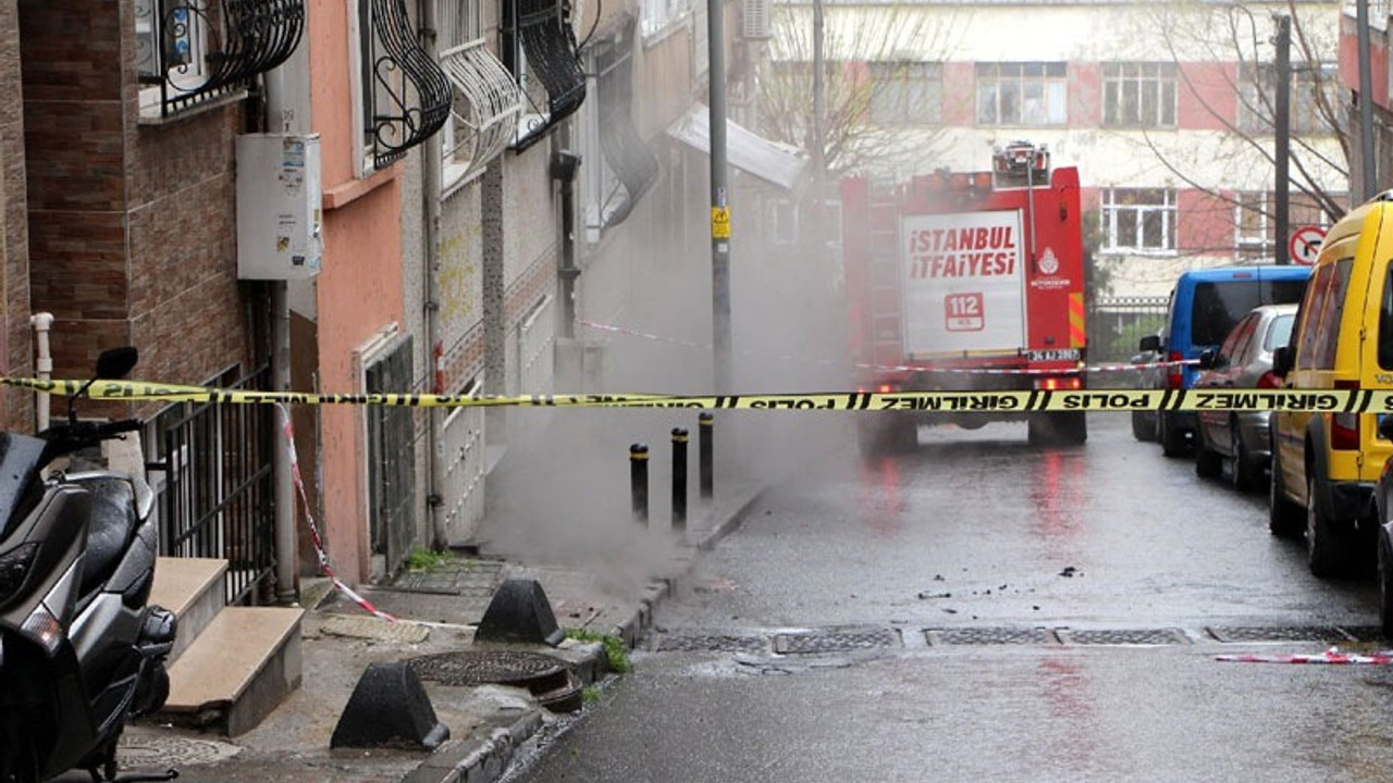 Şişli'de yer altı kablolarında yangın: 3 bina boşaltıldı