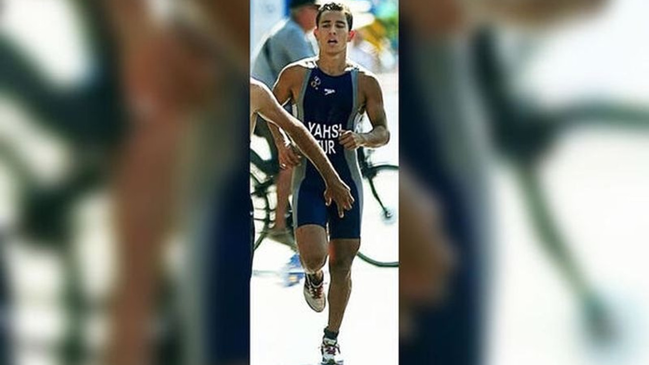 Milli triatlon sporcusu Ata Yahşi kazada hayatını kaybetti