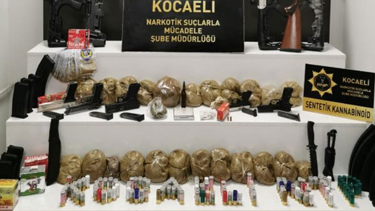 Kocaeli'de 10 kilo uyuşturucu ve uçaksavar mermisi ele geçirildi