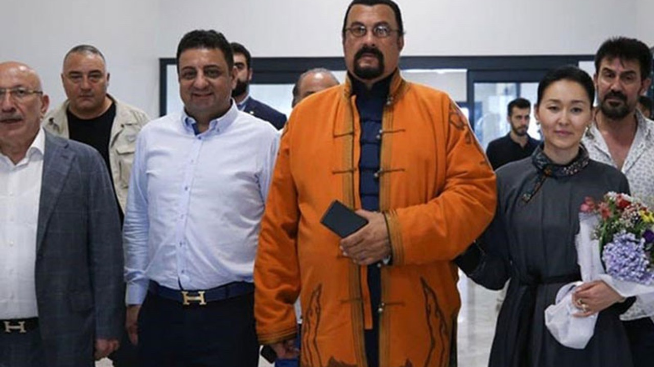 111 kilo kokainle yakalanan Akat, Steven Seagal'ı dolandırdı