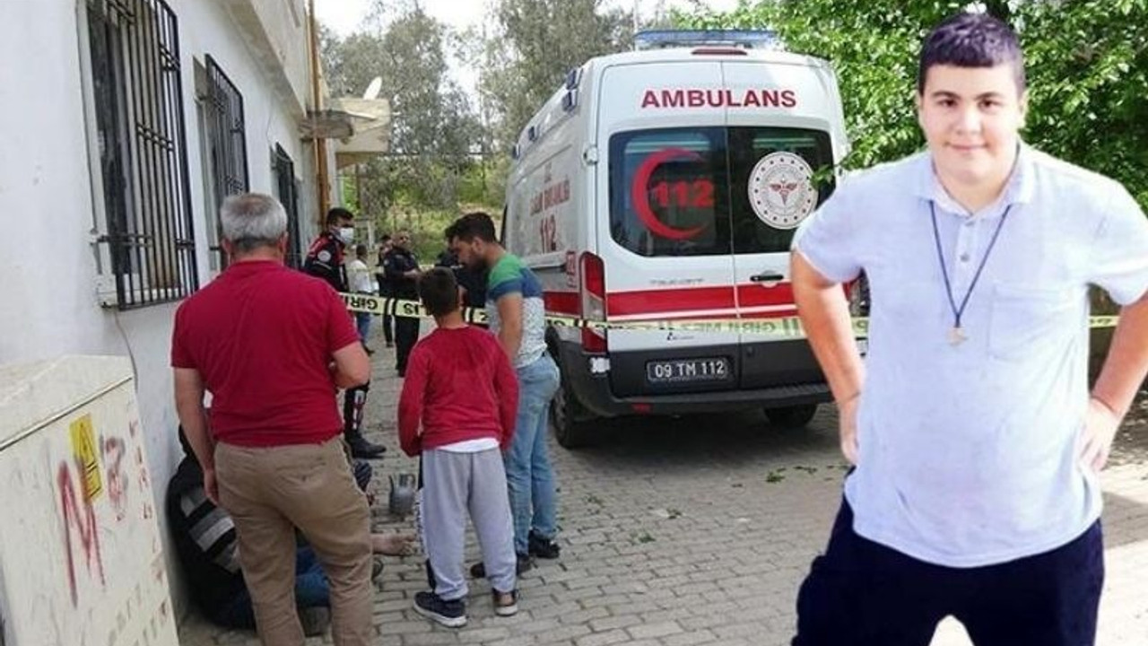 Toplandıkları evde av tüfeğiyle oynayan 5 liseli gençten biri vurularak öldü