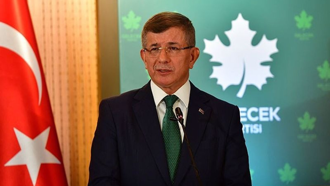 Müşteki listesindeki Davutoğlu Gezi kararlarını eleştirdi