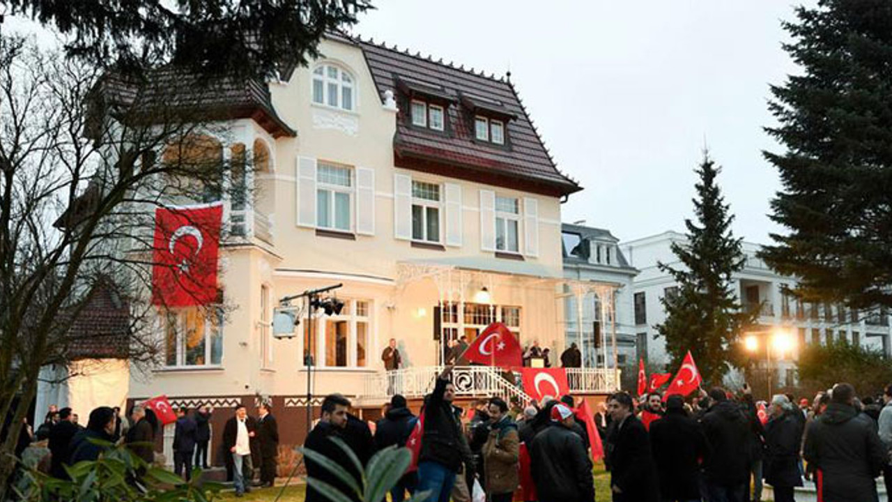 Almanlar, Türk siyasetçileri istemiyor