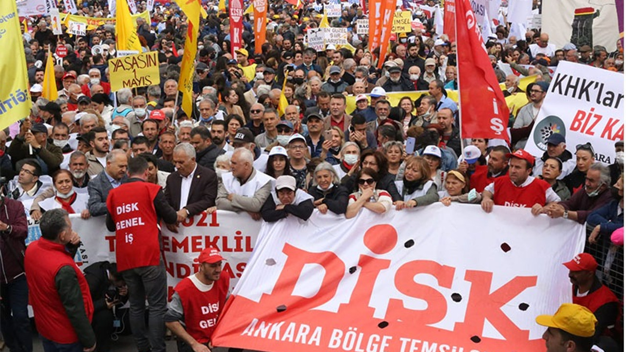 Edirne’den Kars’a 1 Mayıs kutlaması: Kurtuluş yok ya hep beraber ya hiçbirimiz