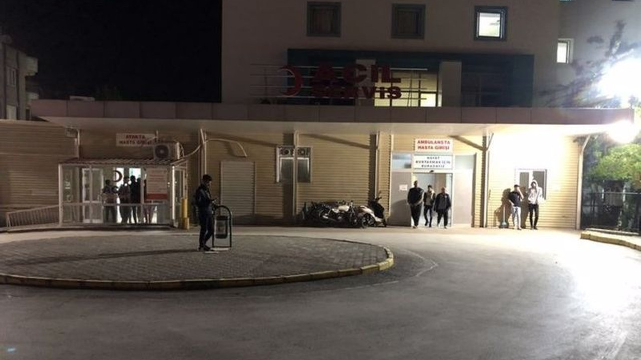 Antep'te bir doktor meslektaşı olan eşini silahla vurup, intihar etti