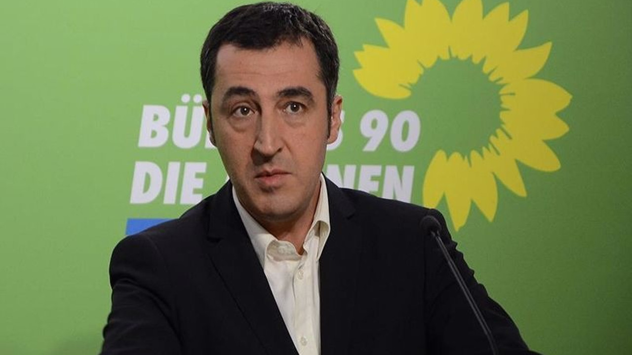 Cem Özdemir Almanya'da en beğenilen siyasetçiler arasında