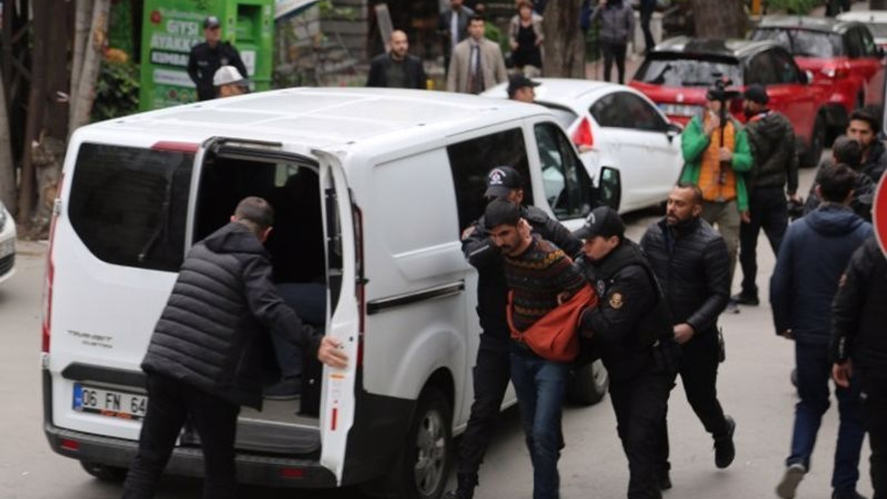 HDP önünde darp edilerek gözaltına alınan avukat ve gazete dağıtımcısı serbest bırakıldı