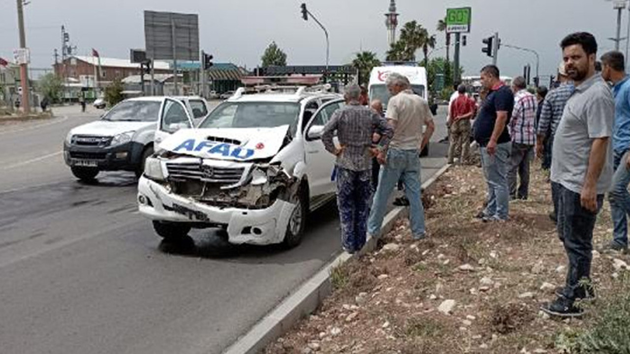 AFAD aracı ile çarpışan motosikletteki 2 kişi öldü