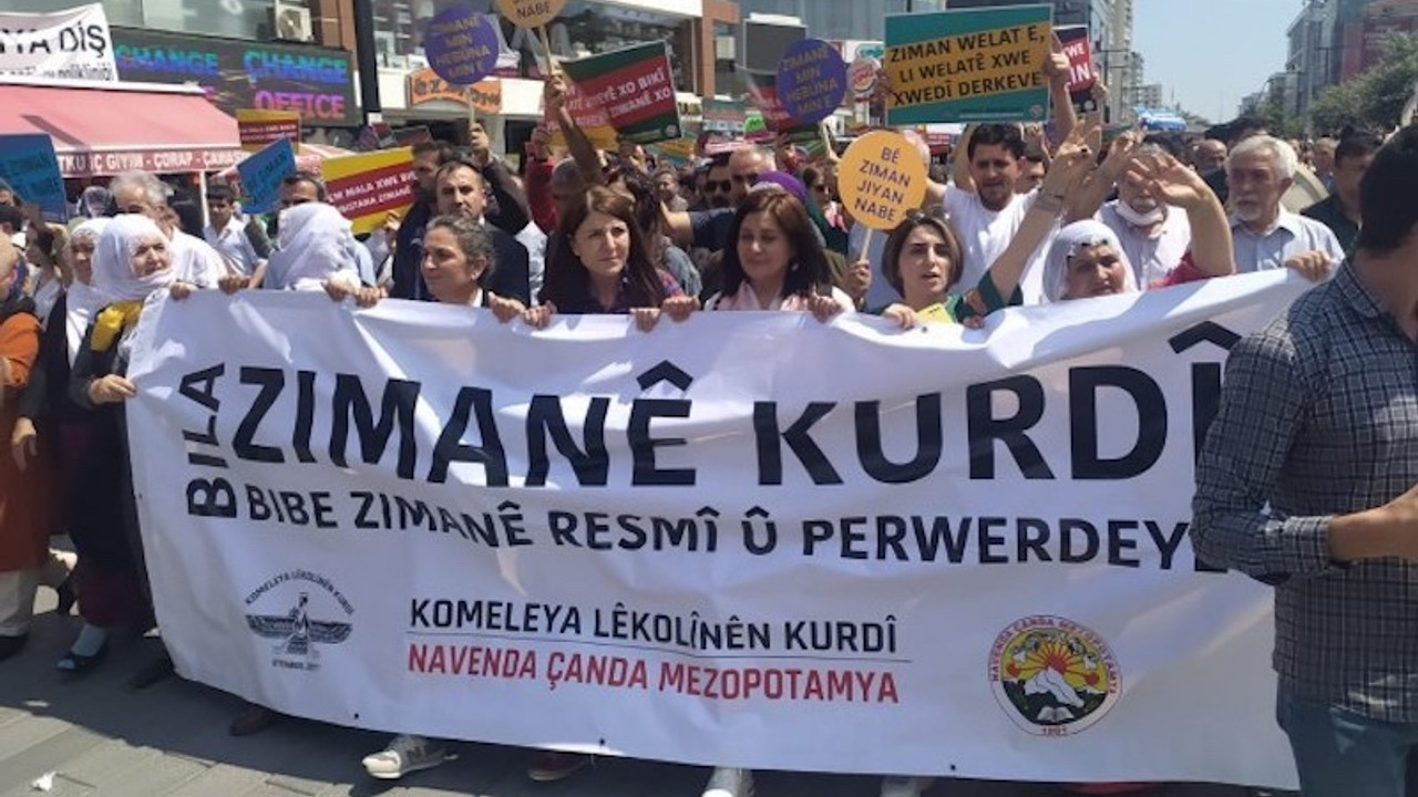 İstanbul’da Kürt Dil Bayramı kutlaması: Bila zimanê kurdî bibe zimanê resmî û perwerdê