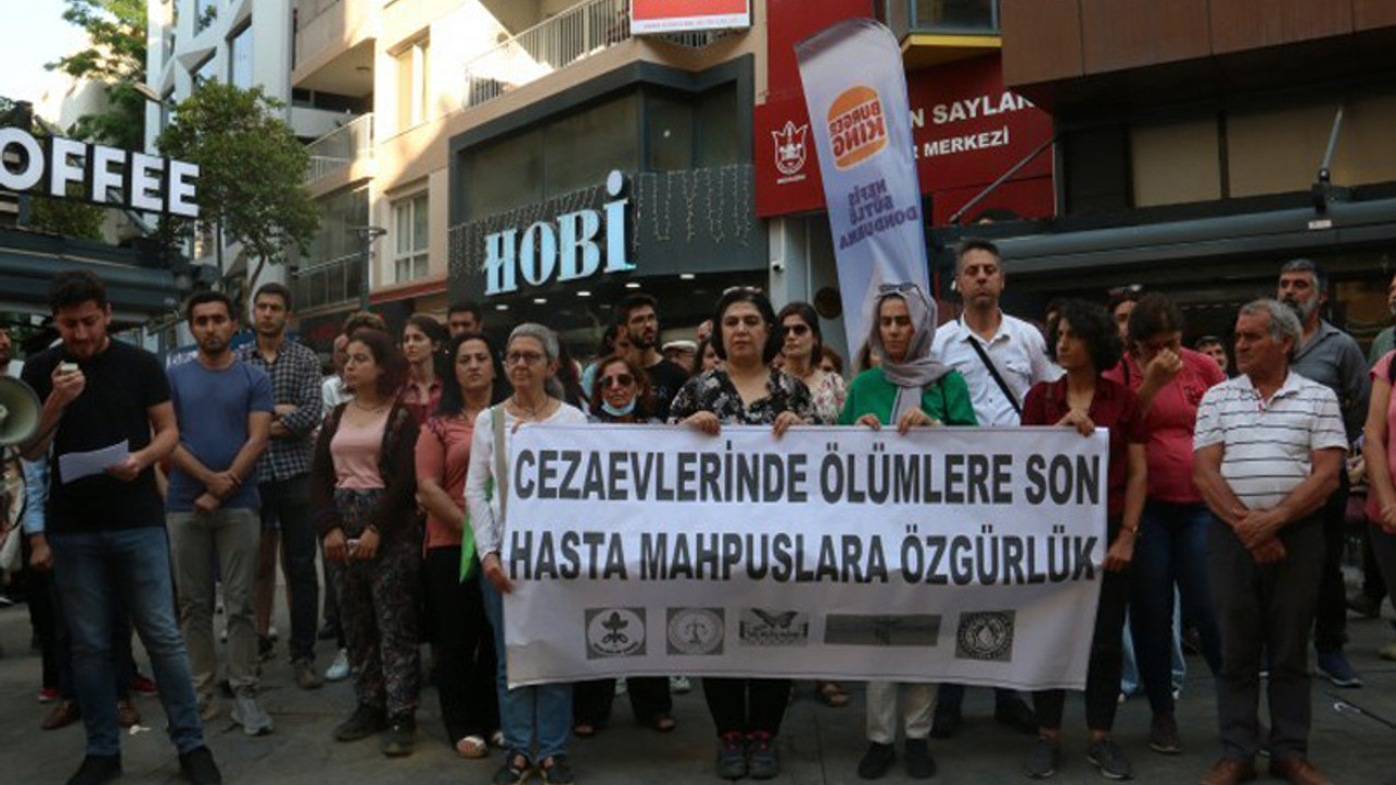 'Cezaevleri ölüm evlerine döndü’