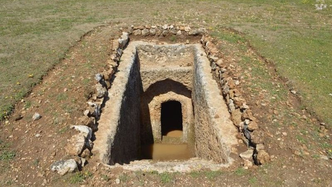 İçinde 60 kaya mezarı bulunan Tharsa Antik Kenti'nde çalışmalar başladı