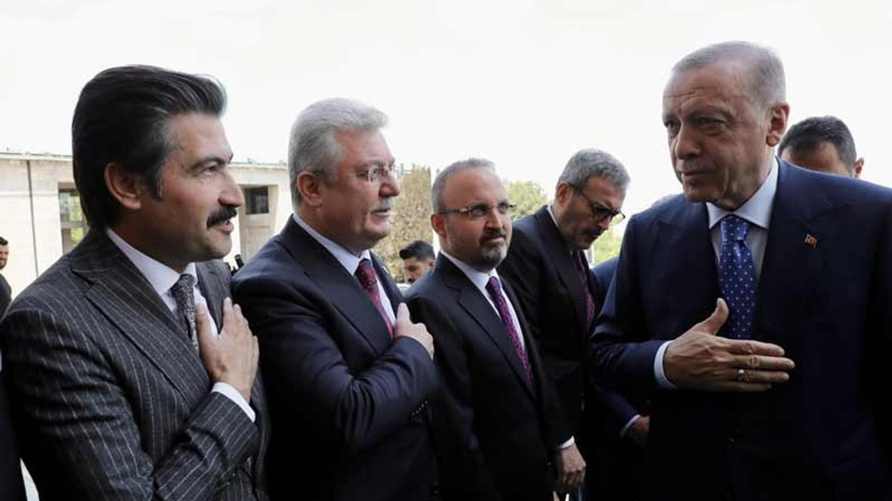 Partisi tarafından eleştirilen Cahit Özkan'dan Erdoğan'lı paylaşım