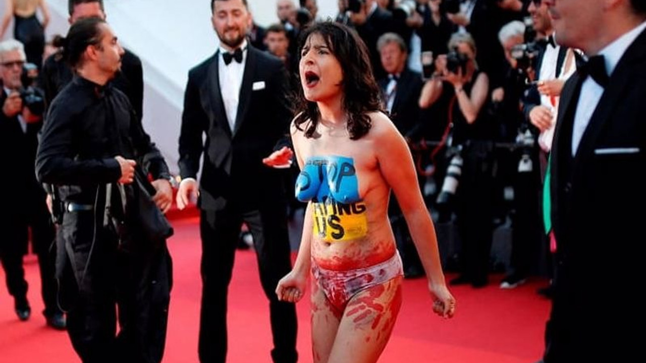 75. Cannes Film Festivali'nde çıplak protesto