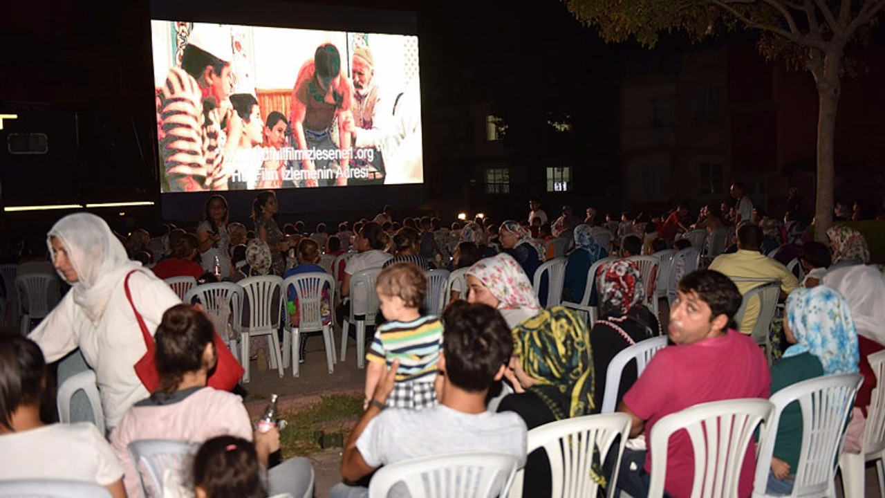 100 bin kişi film izledi