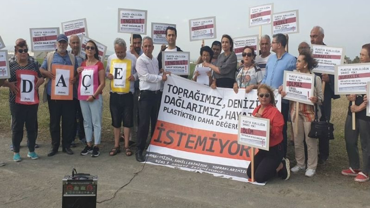 Hatay'da plastik fabrikası protestosu: Zehir solumak istemiyoruz