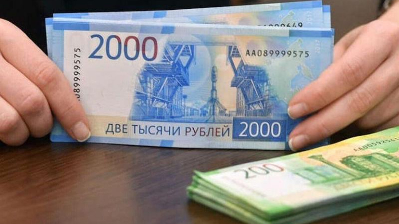 Rusya: Dolar cinsi borcumuzu ruble ile ödeyeceğiz